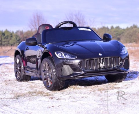 MASERATI GRANCABRIO MY18 Z AMORTYZATORAMI, PILOT, PANEL, RADIO FM, BLUETOOTH/S302