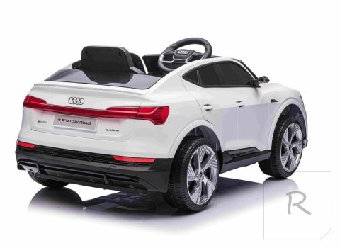 AUTO NA AKUMULATOR AUDI E-TRON SPORTBACK NAJLEPSZA WERSJA/QLS6688