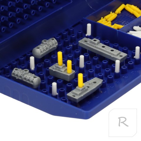 Statki okręty bitwa morska gra strategiczna logiczna w walizce