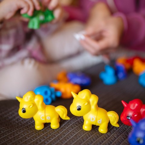 WOOPIE Figurki Montessori Zestaw Edukacyjny Jednorożce do Składania "Dopasuj Literki" 13 el.