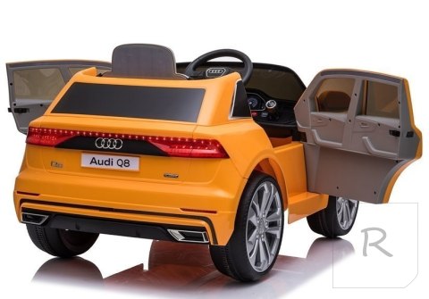 Auto na Akumulator Audi Q8 JJ2066 Żółty Lakierowany